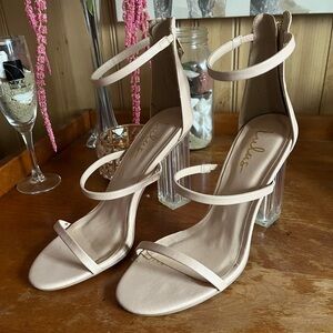 Lulu’s Nude Clear Heel, NWOT Size 8